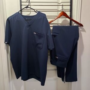 Figs  dark harbor  XL leon top and axim large pants